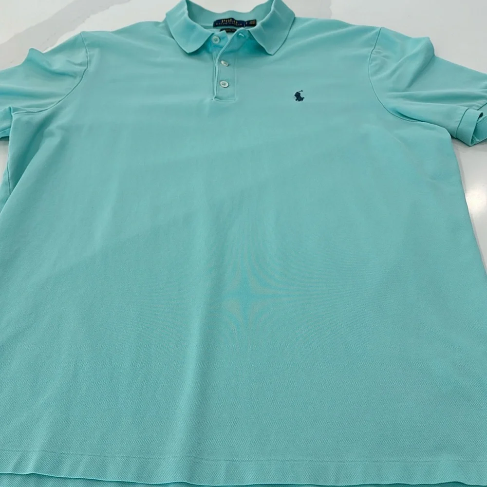 Ralph Lauren mens Polo, classic fit, large, 24” pit to pit, 28 1/2 top-bottom.